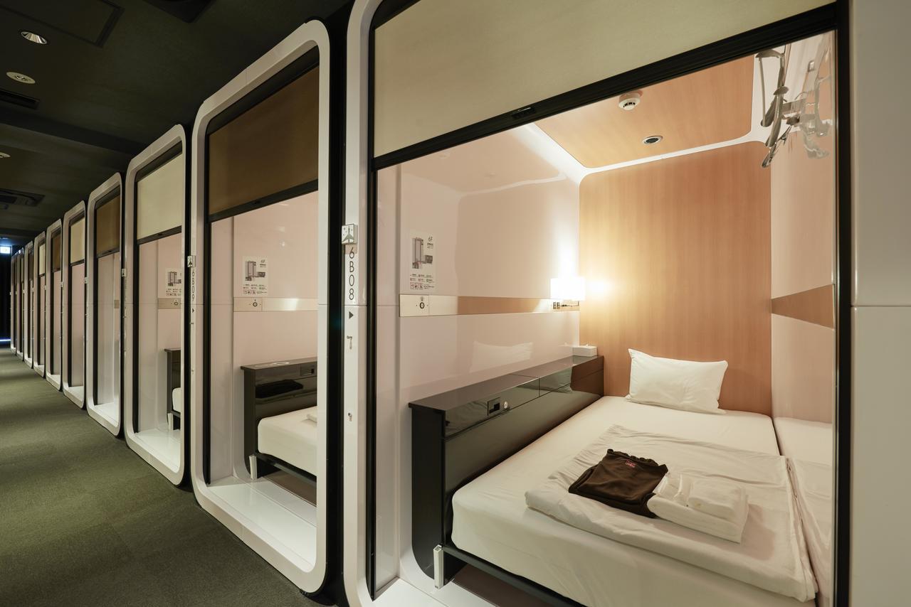 First Cabin Hanshin Nishiumeda Osaka Exteriör bild